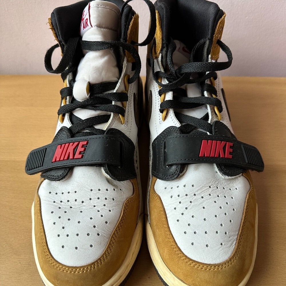 RARE Nike Air Jordan 1 Legacy 312 ROY Mens Shoes AV3922-102 