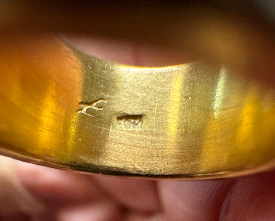 Elzabeth Locke 19K Daisy ring - Image 3 of 3