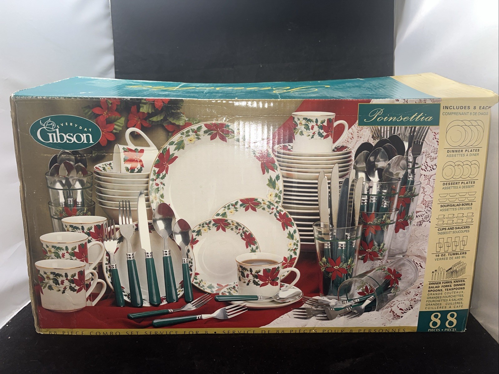 Tia Christmas Holiday Dinnerware 88 Piece Set 8 Place Settin