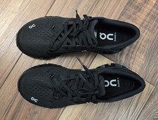 ON Cloud X 4 Black Eclipse - Women - Size 7.5...