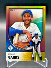 Ernie Banks ~ 2023 Topps Transcendent Chrome #59 (6/10) 
