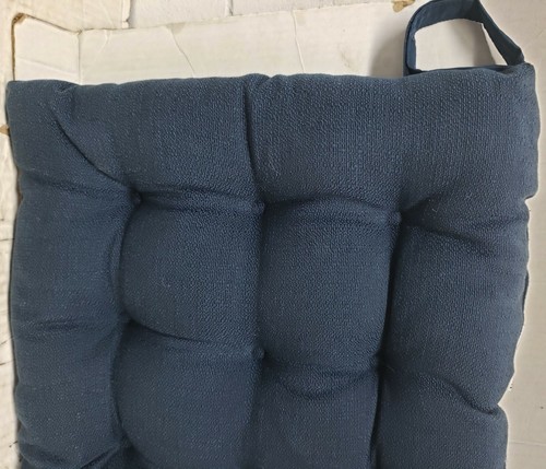 SET OF 2 THICK REVERSIBLE CUSHION CHAIR PADS w/ties (15x15") NAVY BLUE COLOR,MS - Picture 5 of 12