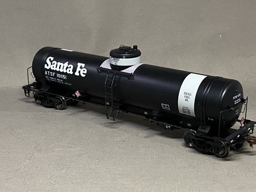 American Limited Models HO GATC 16K Gallon Welded Tank Car Santa Fe ATSF #101151 - Picture 3 of 9