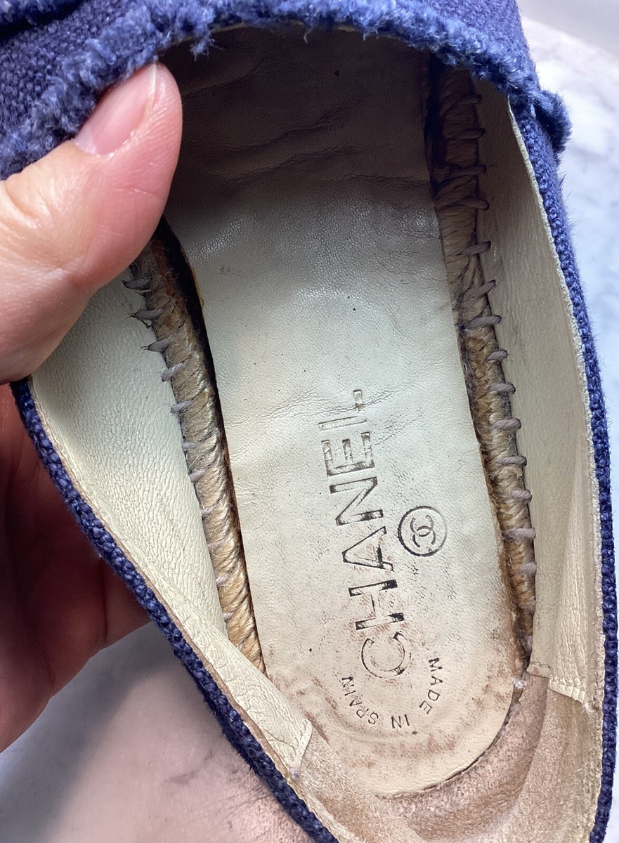 Vintage Genuine CHANEL Denim Blue Black Cap Toe CC LOGO Vintage Genuine CHANEL Denim Blue Black Cap Toe CC LOGO