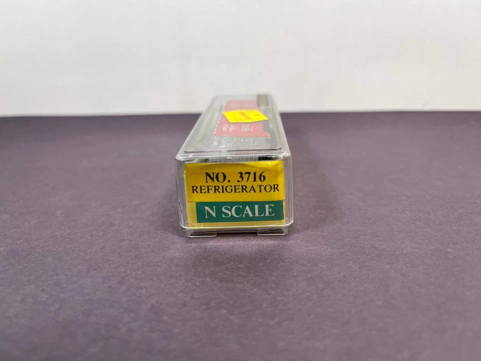 Model Power N Scale Train 3716 Refrigerator Box Car NORTHERN NRC 2117 - Image 3 of 4
