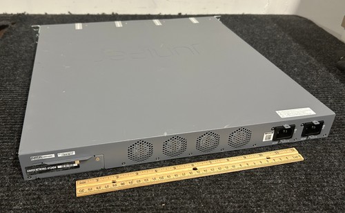 Interrupteur de passerelle Juniper SRX345 Security Services avec cordon d'alimentation - Photo 3/6