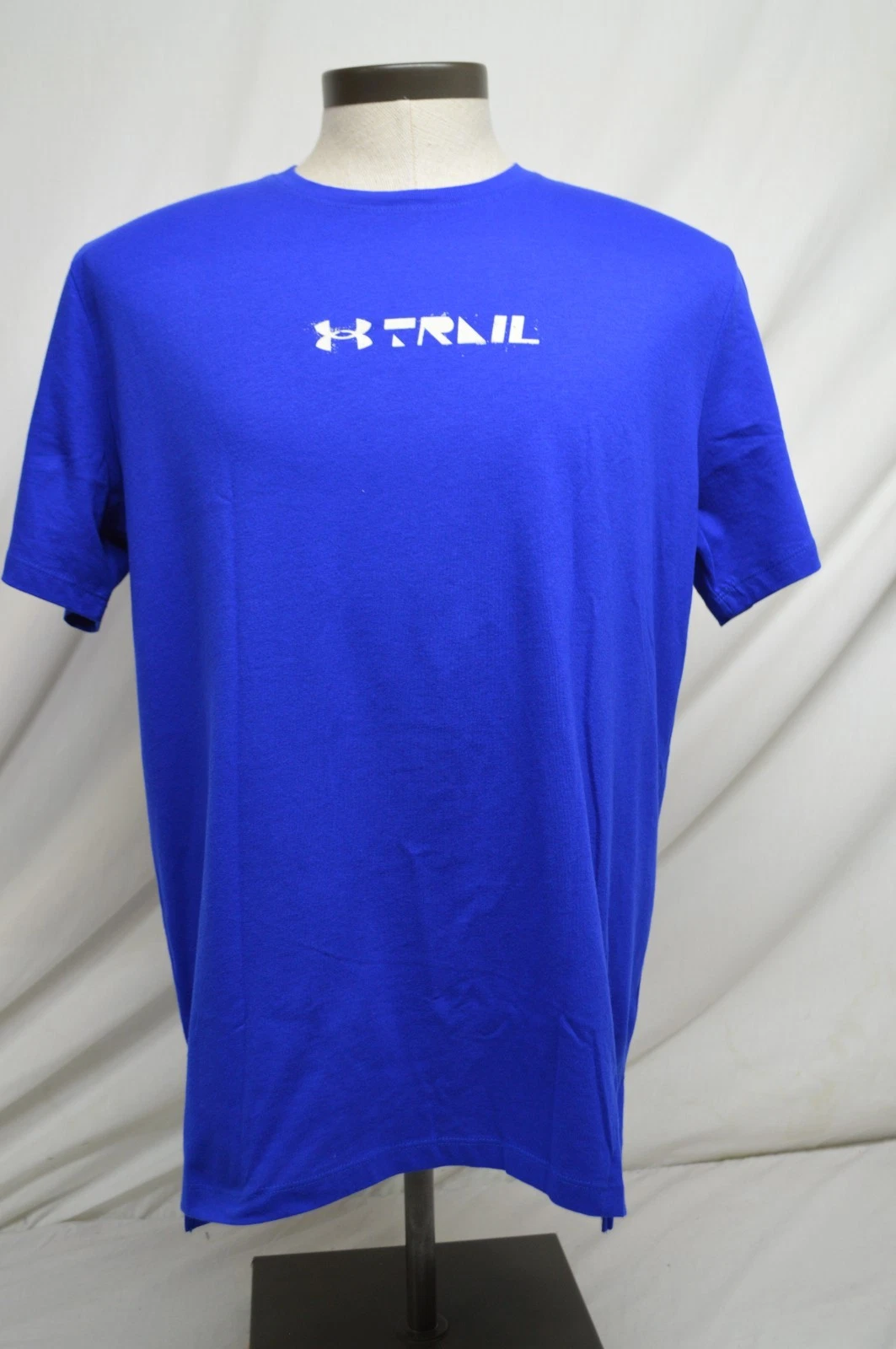 NEW Under Armour UA Trail Graphic Tee Short Sleeve Size LARGE