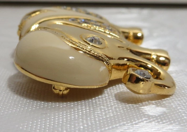 KJL 适用于 AVON 奶油珐琅和水钻大象吊坠项链/胸针 — 第 4/4 张图片