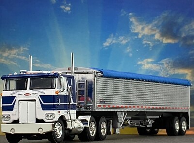 Modellino DCP 1/64 Peterbilt 352 86 COE Con Rimorchio Wilson Pacesetter Cromato, Grano