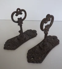 Cast Iron Skeleton Key in Lock Hook Coat Towel Hat Holder Hanger Wall Mount