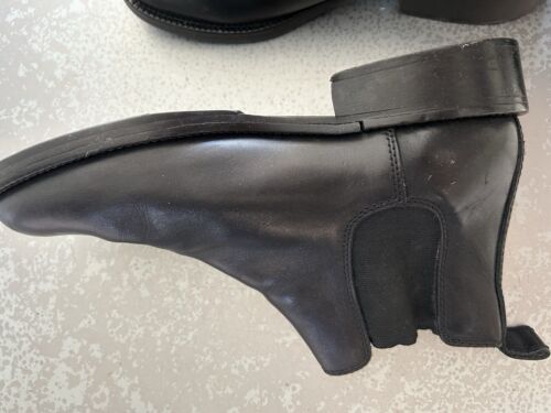 Country Road Boots Womens 41 10 Black Leather Sidegusset Ankle Pull On - Picture 7 of 9