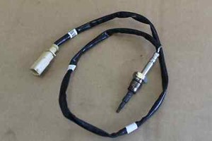 Audi Seat Skoda VW Abgastemperatursensor Temperatur Geber  04L906088BF