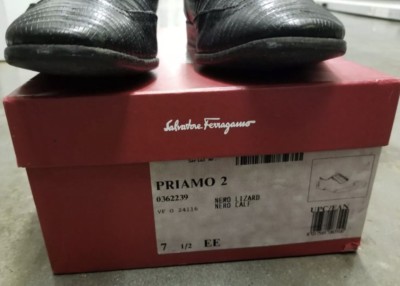 Salvarore Ferragamo Black Lizard Skin Men display picture 3