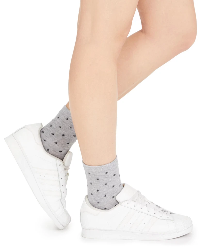 2 pares de calcetines tobilleros INC para mujer con lazo a cuadros y estampado de puntos, negros/grises, talla única Foto 3 de 3