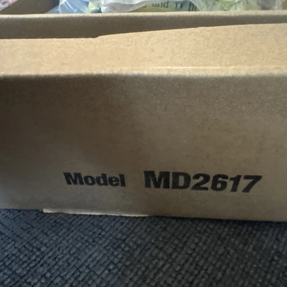 Mounting Dream MD2617 Full Motion TV Wall Mount Swivel and Tilt for Most 42-75 - Image 4 of 4