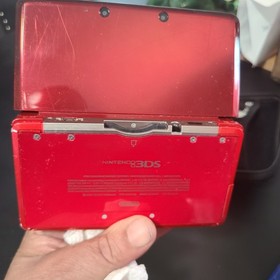 Nintendo 3DS Handheld System - Flame Red Case 4 Games Charger