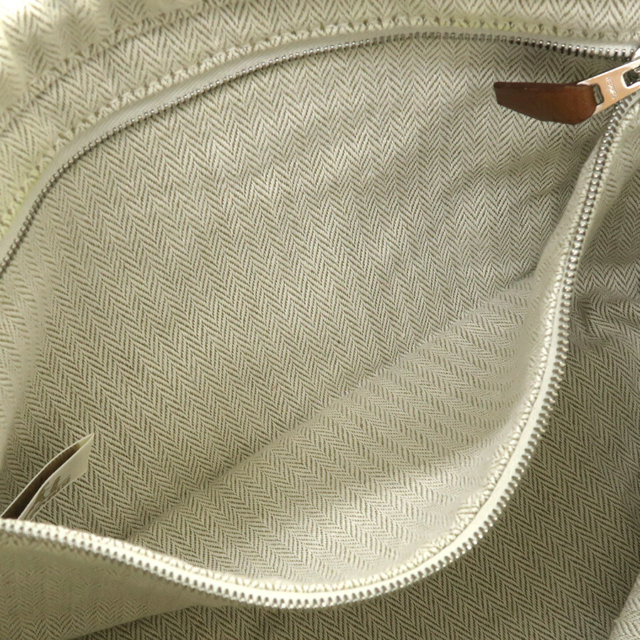 エルメス FOURBI25 Fourbi 25 pouch | Hermès Canada