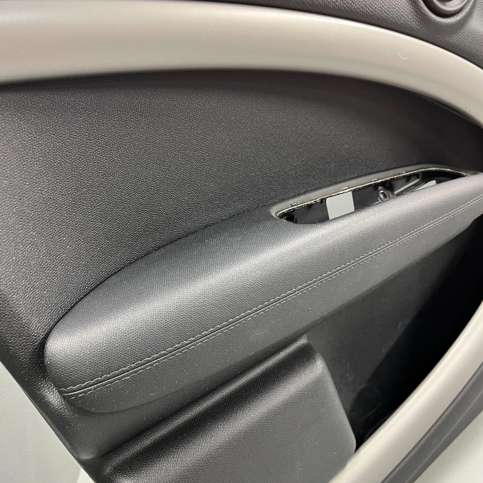 12-16 MINI COOPER COUNTRYMAN DELANTERO IZQUIERDO LADO DEL CONDUCTOR PANEL MOLDURA CUBIERTA OEM Foto 3 de 4