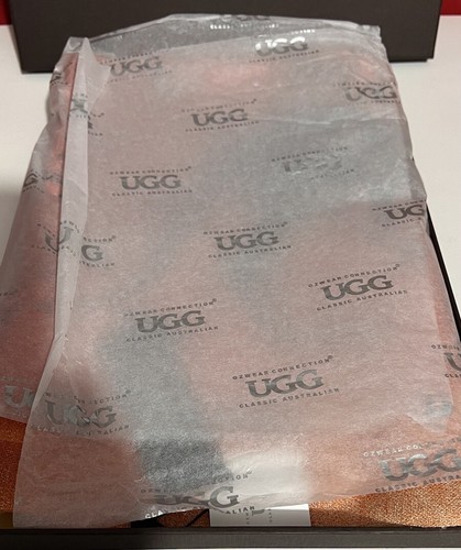 UGG Scarf W/Tags & Ugg Box & Tissue Paper Australia 100% Merino Wool 72x24” NEW - Picture 16 of 17