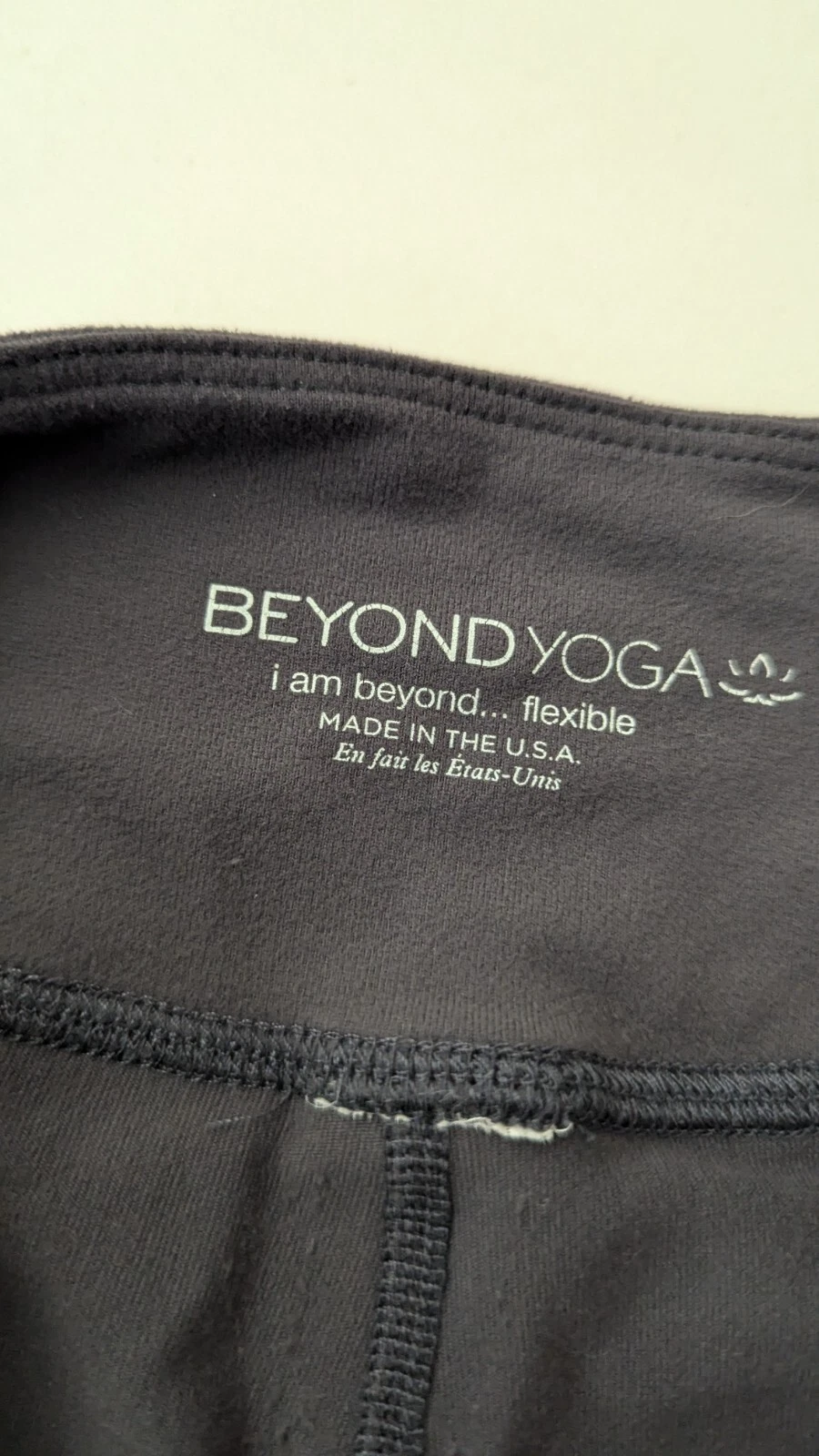 beyond-yoga walk and talk capri soft knit yoga leggings