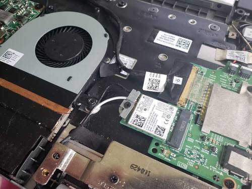 Dell Inspiron 17 7778 2-in-1 Core i7 8GB - OHNE HD oder Netzkabel - ISTZUSTAND - Bild 15 von 16
