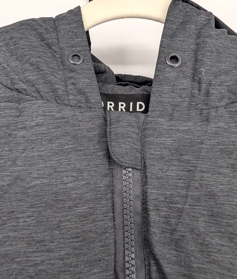 Abrigo acolchado con capucha Torrid Longline gris tinte espacial ligero talla 00 Foto 3 de 4