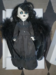 living dead dolls tenebre