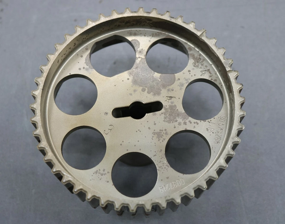 NEW OEM GM Engine Camshaft Timing Gear Left 4773859 Saab 9-5 3.0 