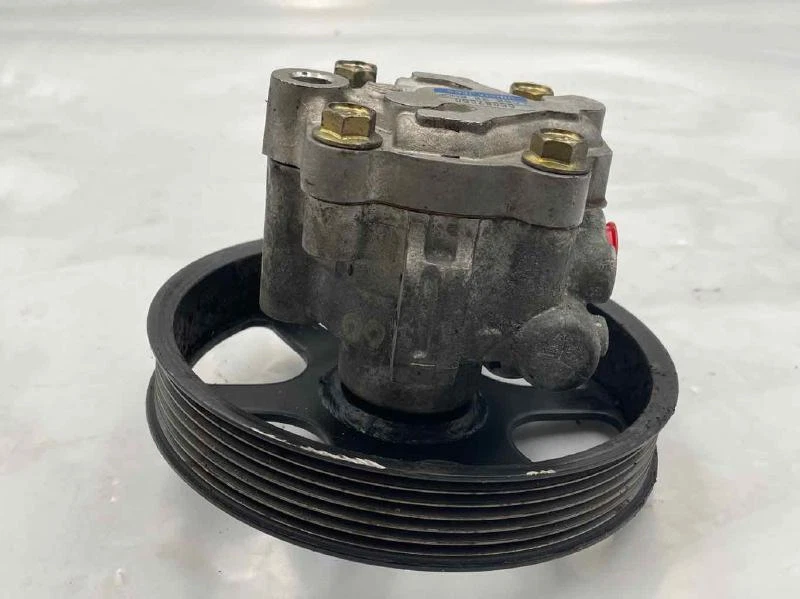 Bomba de dirección asistida compatible con MPV MAZDA 2000-2001 Foto 3 de 4