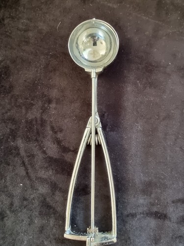 VIntage Ice Cream Scoop