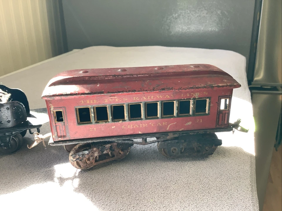 Vintage O Gauge Ives No. 17 Tender &no. 71 Chair Car Used  - Image 4 of 4
