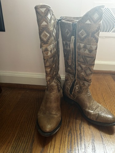Old gringo boots Tan With Southwest Navajo Design Size 6.5