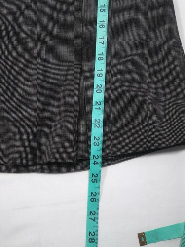 Tahari Arthur S. Levine 2 pc. Skirt / Blazer sz 8 Skirt Suit - Picture 11 of 12