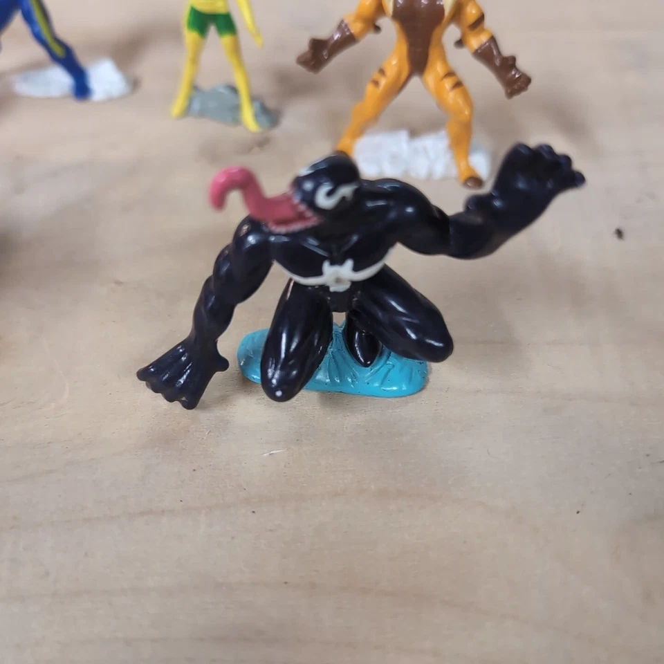 Lote de 6 figuras de X-Men 2005 Marvel Zizzle Zizzlinger 2" Capitán América  Foto 3 de 4