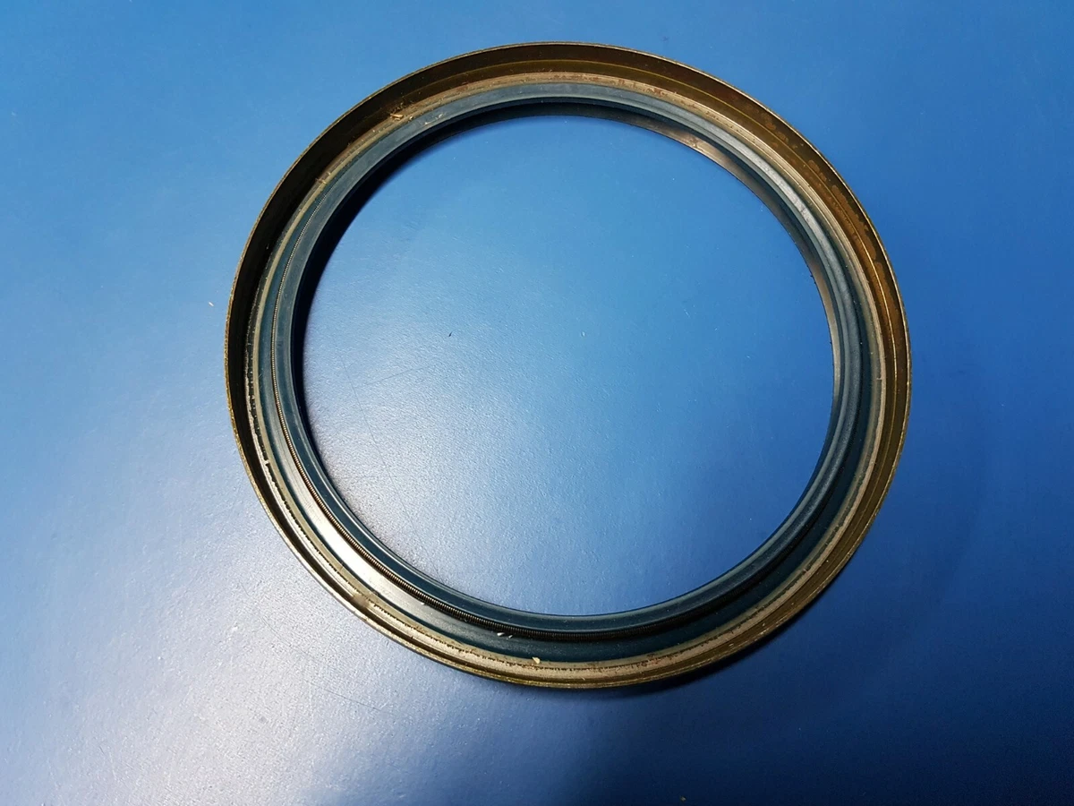 Mercedes W461 – 463, Unimog & Trucks - Wheel Hub seal- 016 997 56  