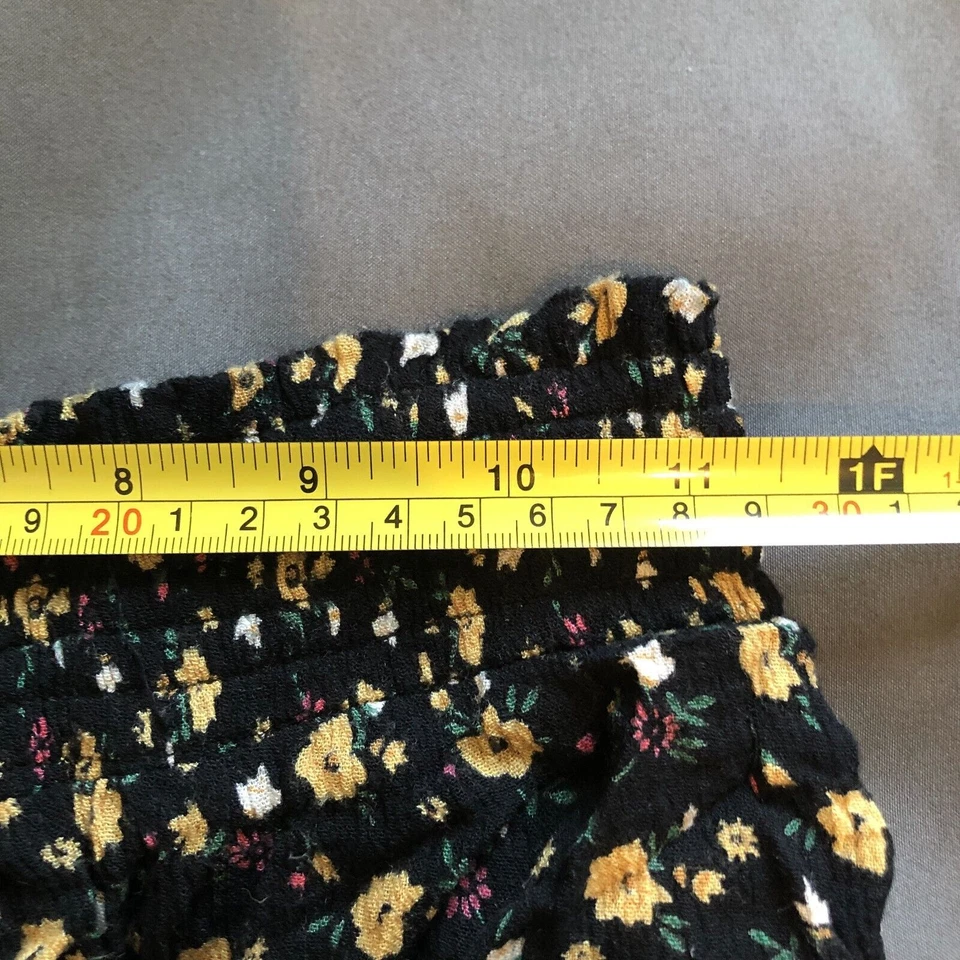 ecote Shorts Women's Small Black Floral Print Pull On Elastic Waist Regular Fit - Image 3 of 4