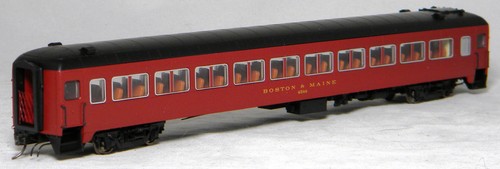 HO Scale Rapido Trains 109134 Osgood Bradley 10 Window Coach B&M #4588 - Picture 4 of 6
