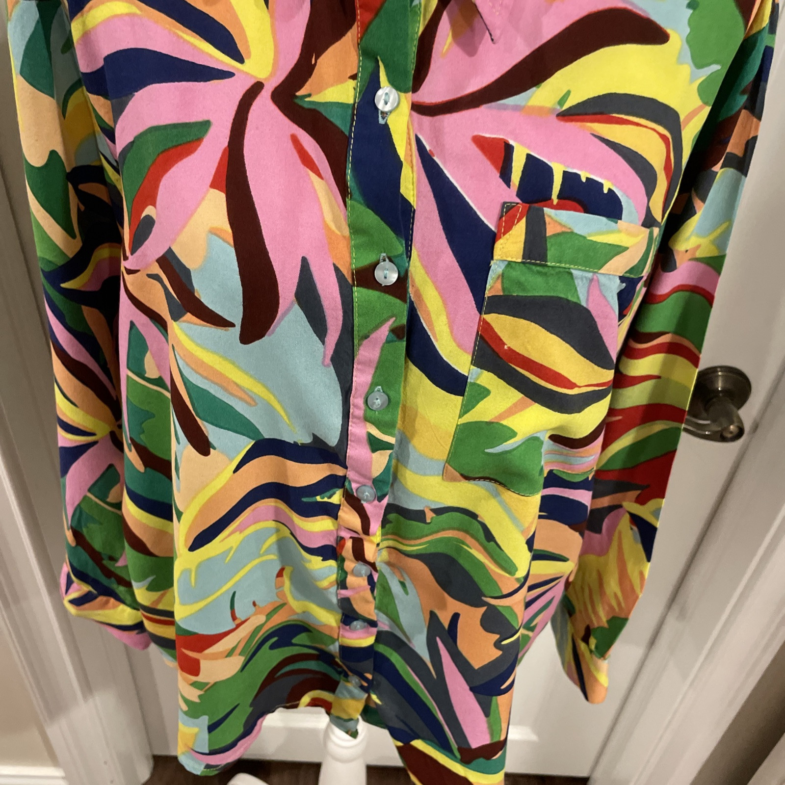 True Destinations Size Medium Multicolor Button F… - image 2