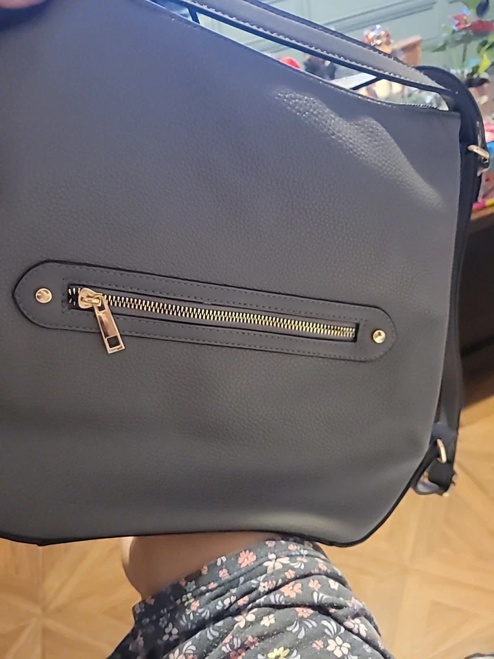 Bolso de Mano de Cuero Gris Med UN NUEVO DÍA Foto 4 de 4