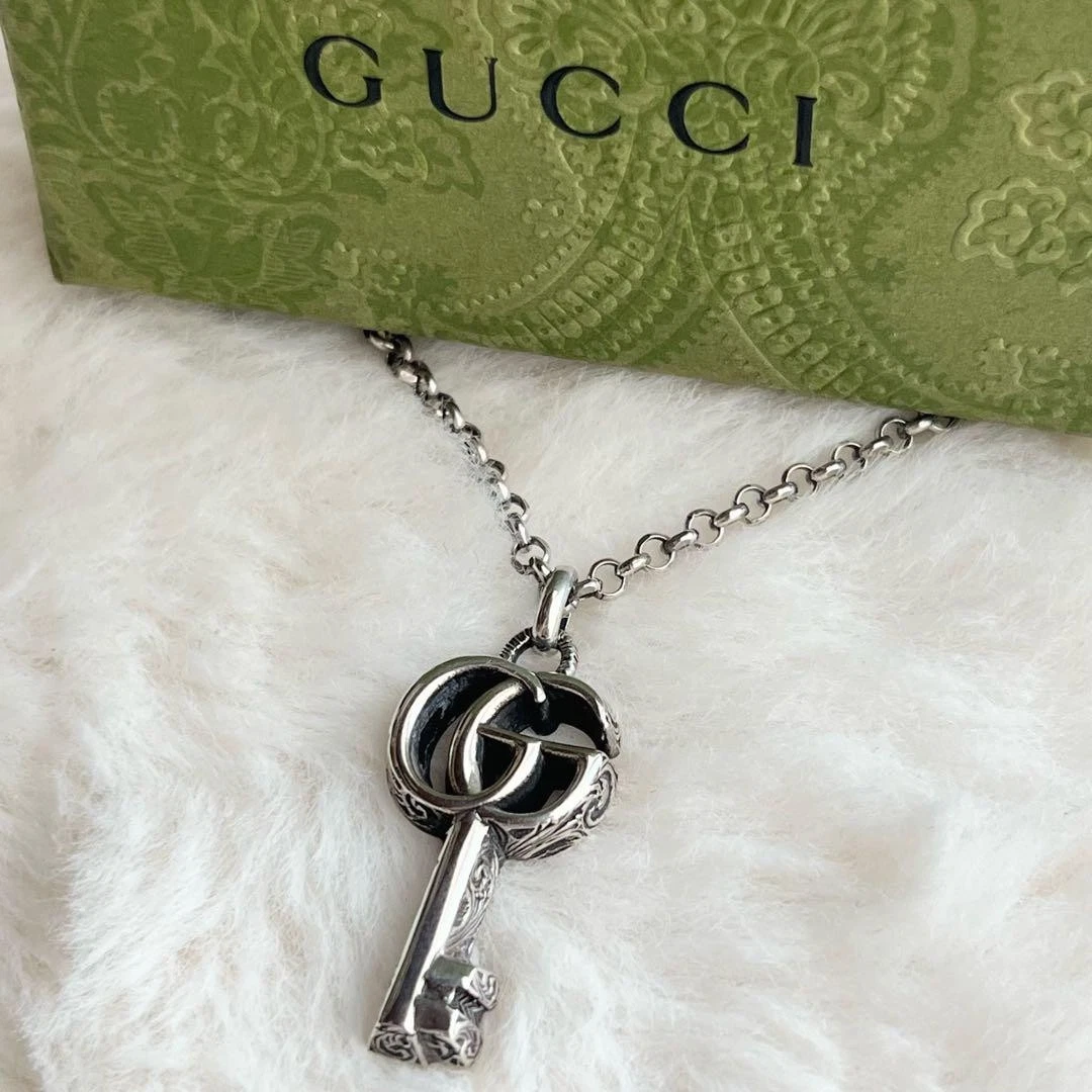 Gucci Collier Clé Arabesque Double GG Argent 925 Bijoux, Comme Occasion