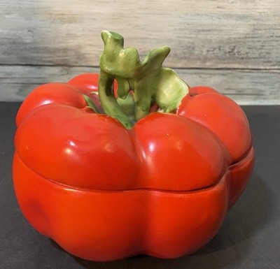 Vintage Royal Bayreuth Bavaria Porcelain Tomato Covered Bowl Dish