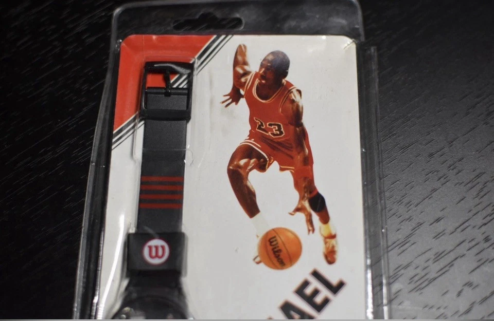 Reloj de acción Michael Jordan Chicago Bulls Wilson vintage, nuevo en paquete Foto 3 de 4