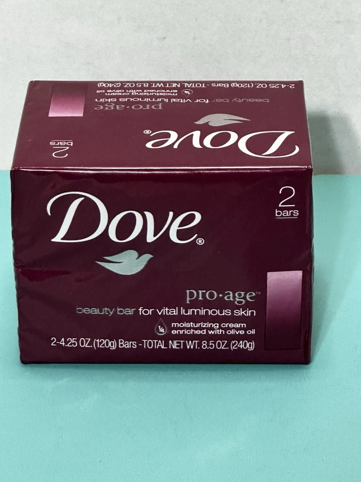Paquete de 2 barras de jabón hidratante con aceite de oliva Dove Pro-Age Beauty de 4,25 oz Foto 3 de 4