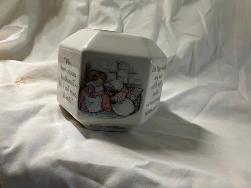 Wedgwood Mrs Tiggy Winkle Bank Beatrix Potter Porcelain England