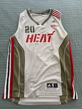 Miami Heat Collecting and Fan Guide 10