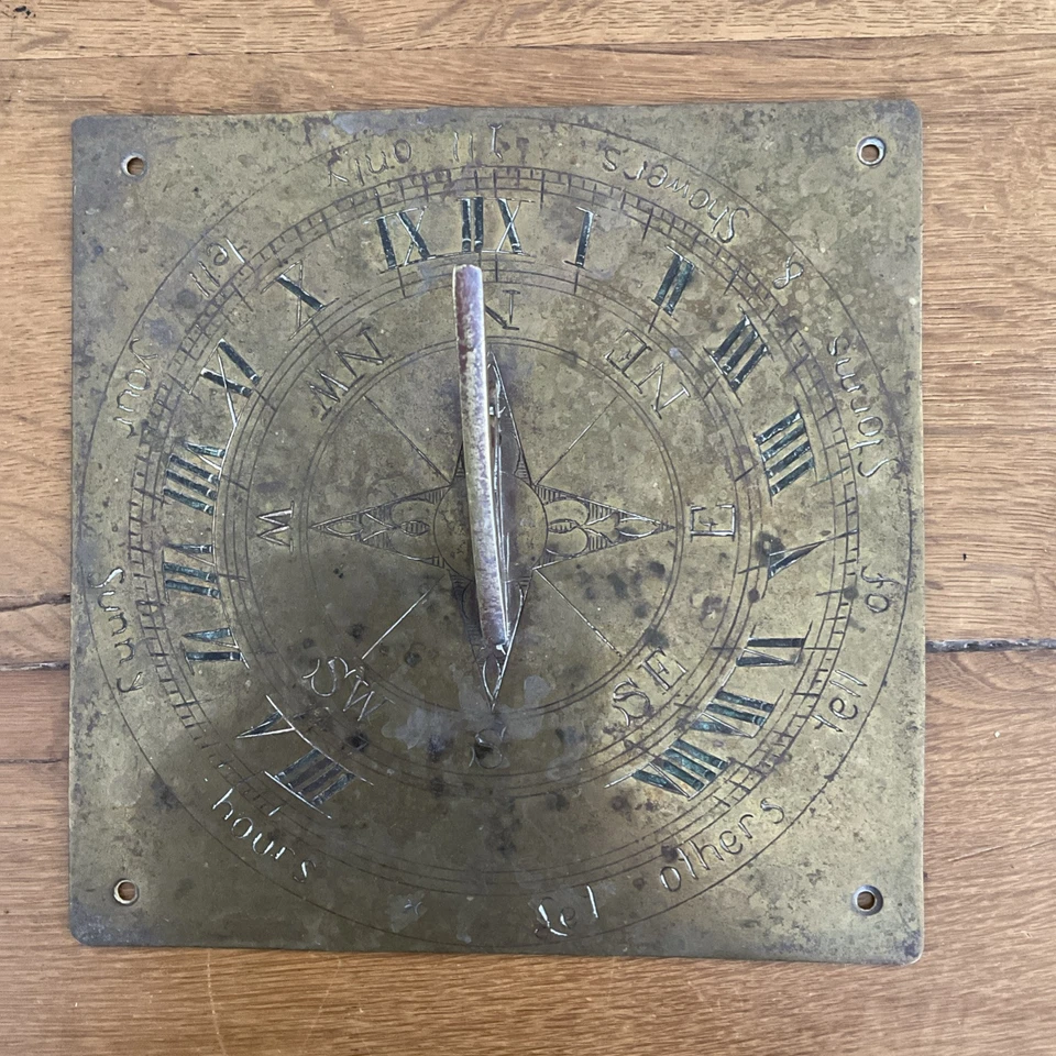 "Reloj de sol inglés cuadrado de latón macizo del siglo XIX de venta inmobiliaria del castillo de Bolton" Foto 4 de 4