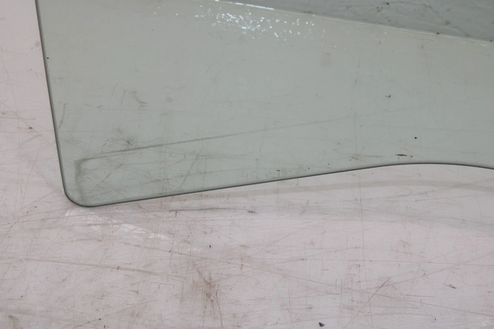 Mazda 3 2010-2013 puerta trasera izquierda ventana vidrio OEM GM22 Foto 4 de 4