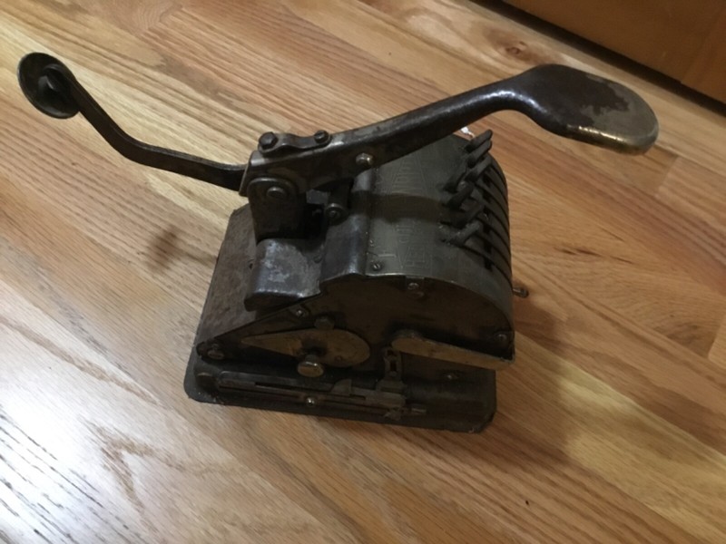 VINTAGE HEDMAN F & E CHECK WRITER