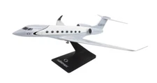 PacMin Gulfstream Aerospace G800 Business Desk Top Display Model 1/72 Airplane