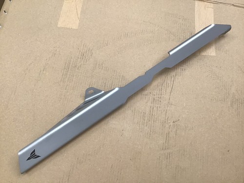 Genuine Yamaha Chain Guard For MT-125 2015 - 2019 - Picture 5 of 6